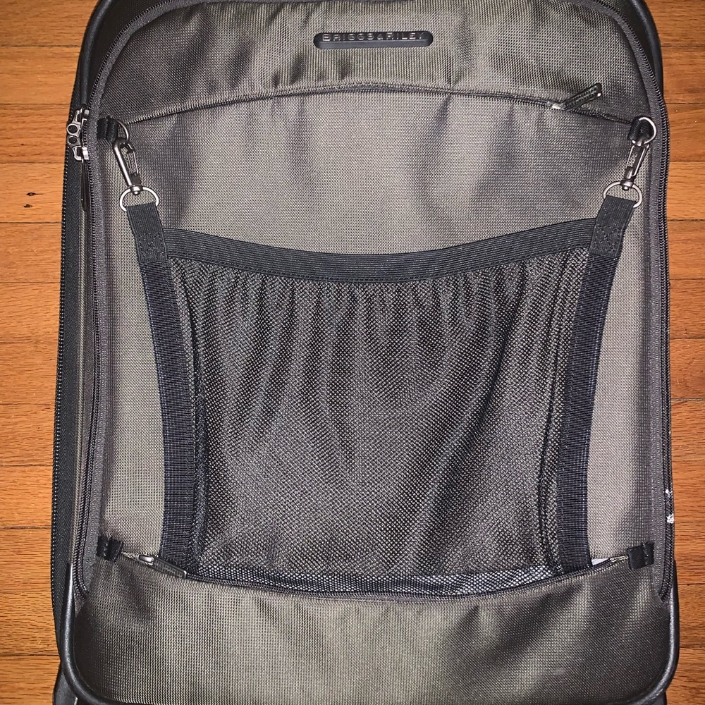 Briggs & Riley Expandable Green Rolling Suitcase Garment Bag TU220XW-8 - Picture 9 of 11